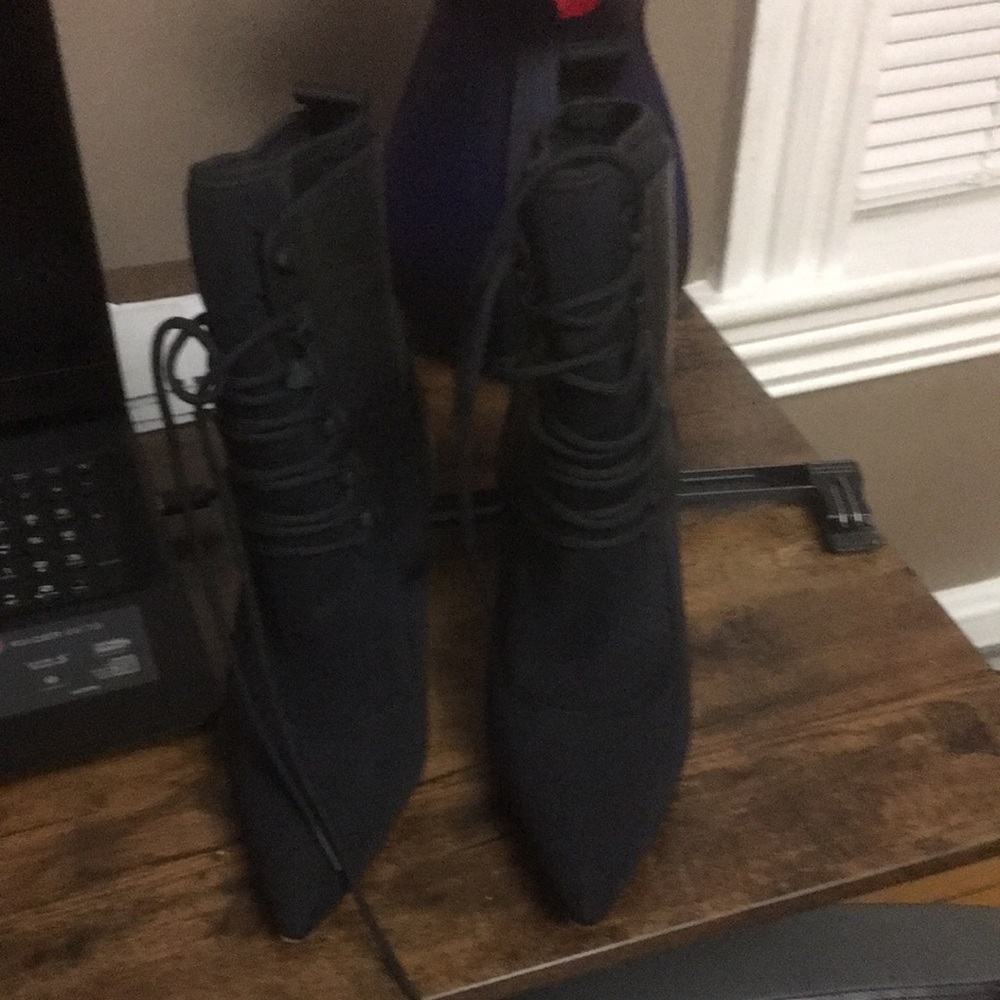 Alexander Wang black booties sz 40/8.5 GUC with box